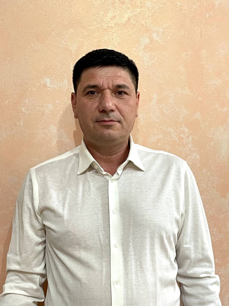 Михайло Терзі, засновник і керівник Erfolg TM, допомагає людям відкрити бізнес у Німеччині